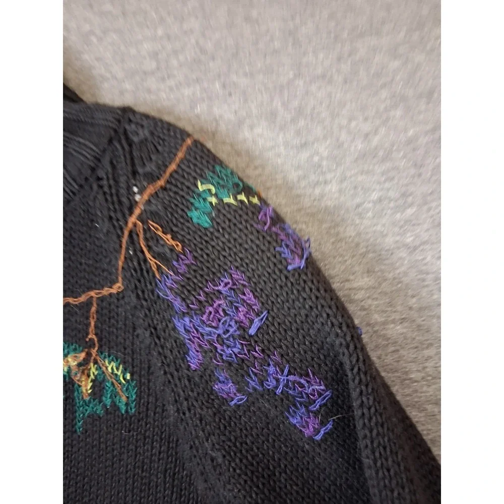 Cambridge Womens Sweater Large Black Grape Vine Embroidered Turtleneck VTG‎